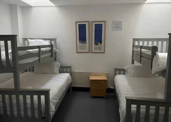 Coastguard Lodge Hostel At Tigh Tp